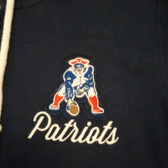 🚫SOLD‼️PATRIOTS Zip Up Hoodie - Picture 2 of 4